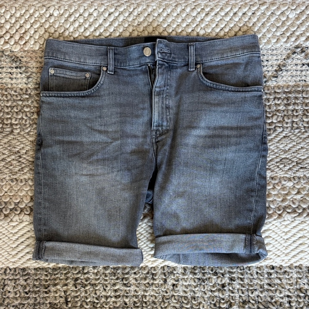 H&M Men's Grey Denim Jean Shorts Waist Size 31